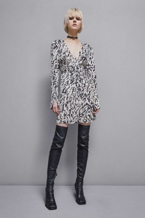 Patrizia Pepe Georgette Mini Dress Nere | 43PLKCWTY
