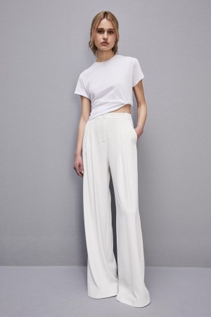 Patrizia Pepe Short-sleeved T-shirt With Logo In Organic Cotton Bianche | 18WEKPVRX